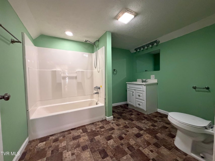 Photo #30: 142 Wanola Avenue