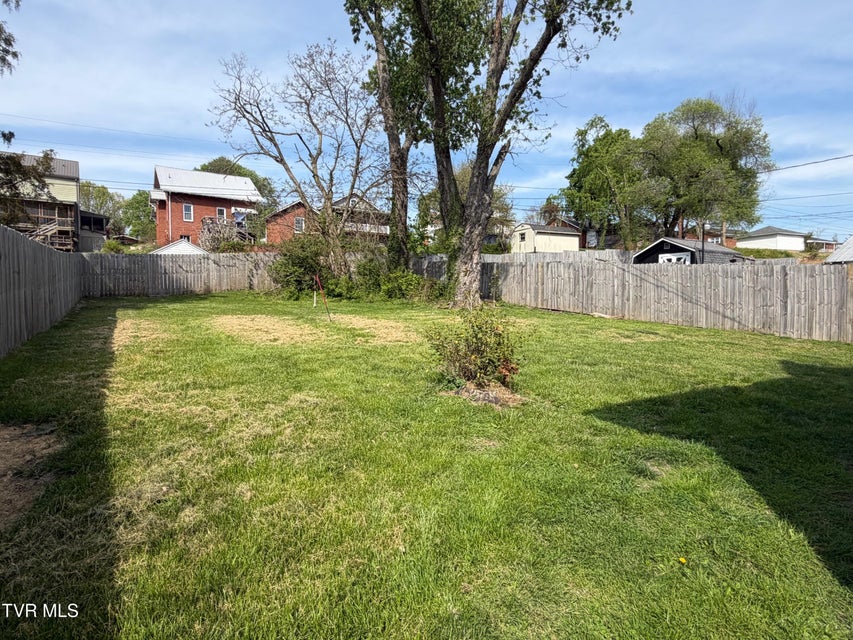 Photo #38: 142 Wanola Avenue