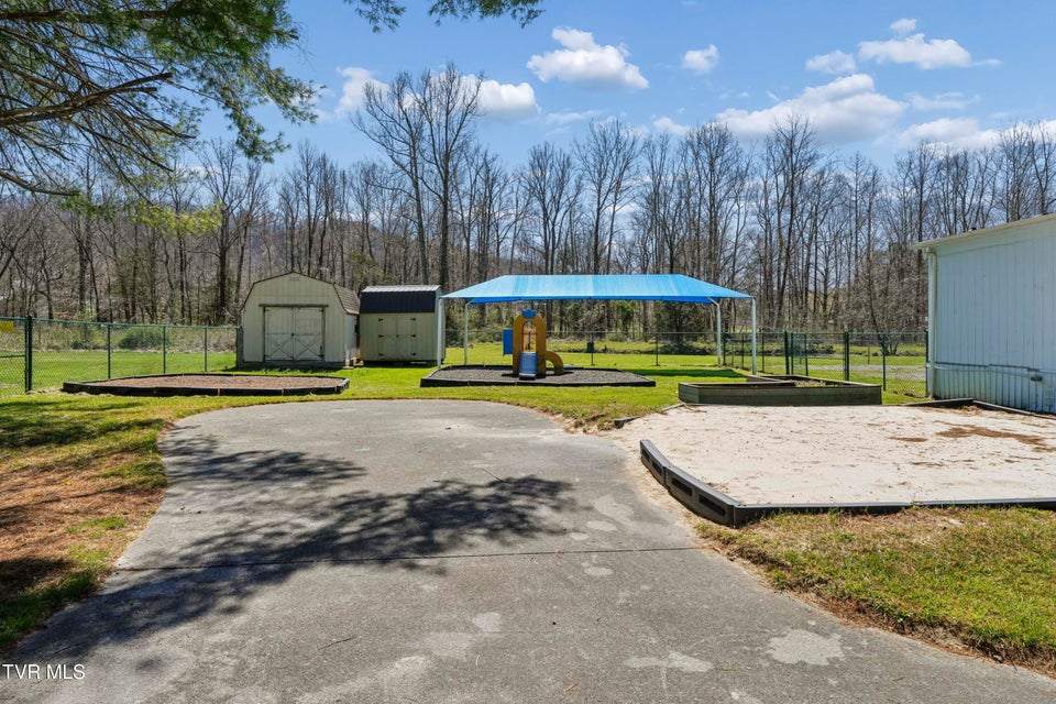 Photo #17: 551 Mocking Bird Court