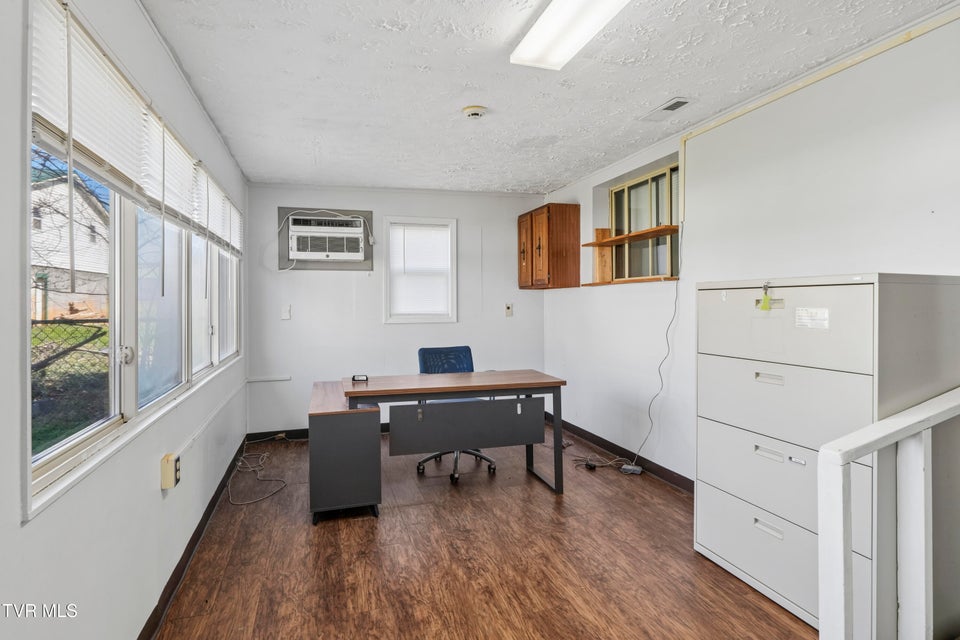 Photo #41: 551 Mocking Bird Court