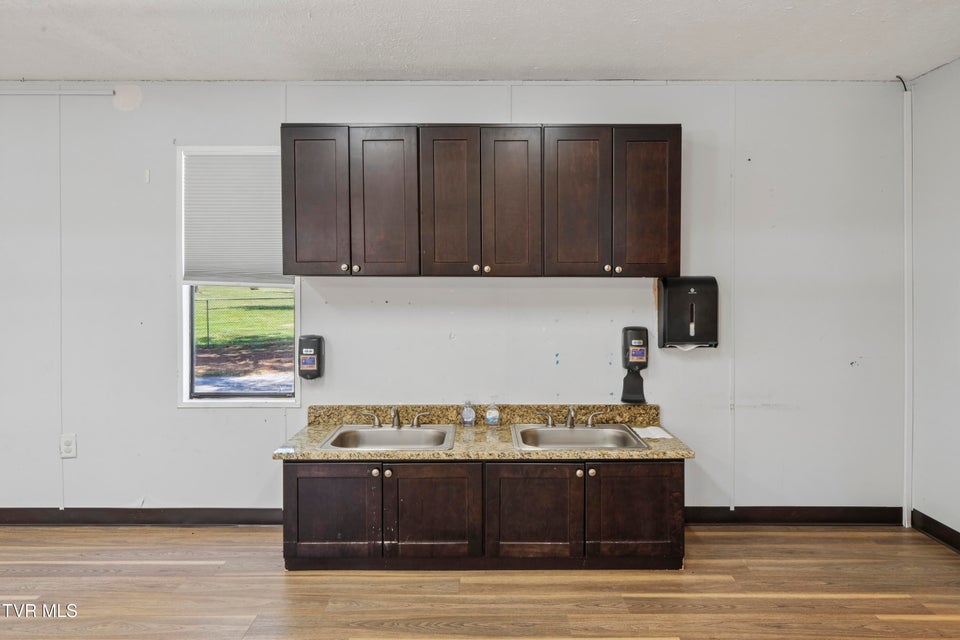 Photo #56: 551 Mocking Bird Court