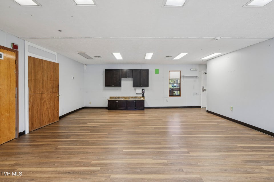 Photo #64: 551 Mocking Bird Court