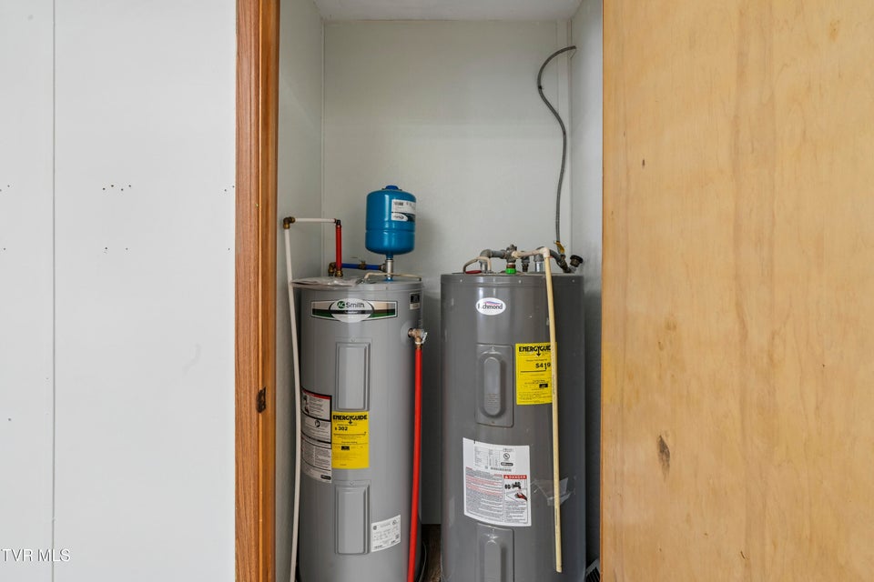 Photo #66: 551 Mocking Bird Court