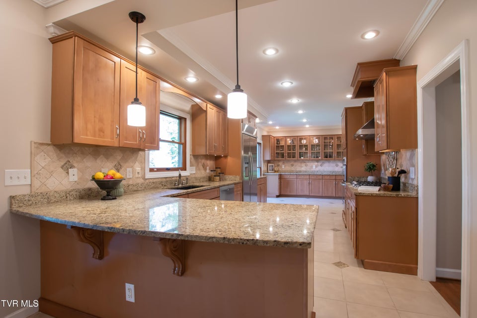 Photo #18: 64 Fairway Drive