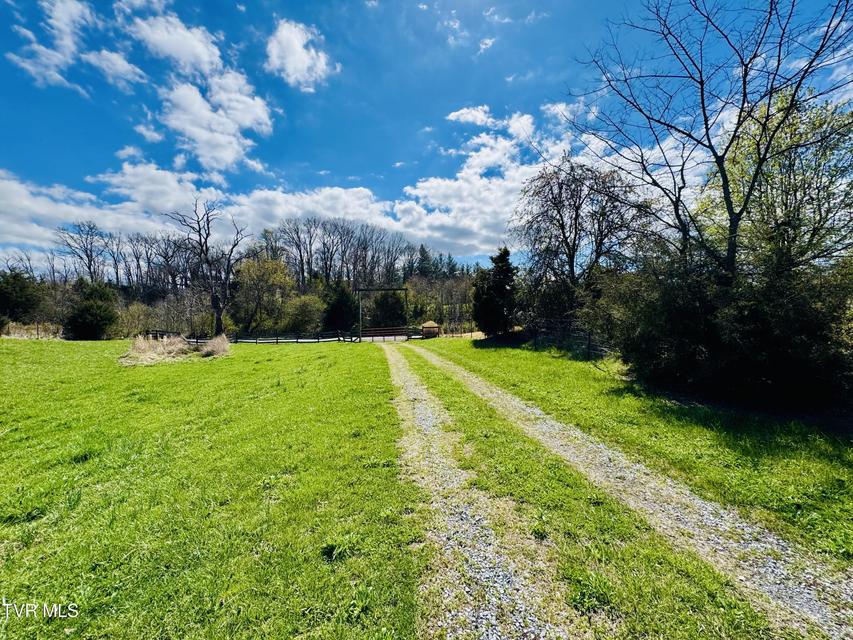 Photo #5: 639 Saylor Hill Road