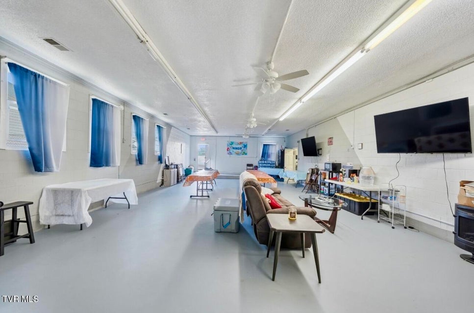 Photo #8: 300 Chilhowie Avenue