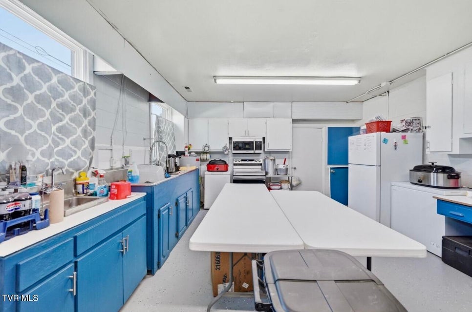 Photo #21: 300 Chilhowie Avenue