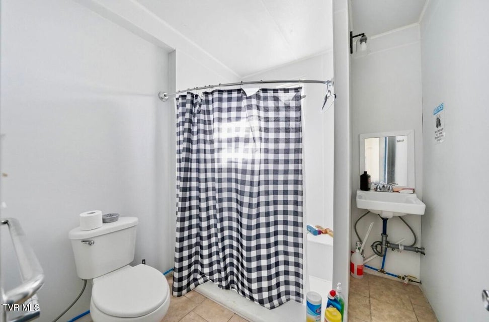 Photo #23: 300 Chilhowie Avenue