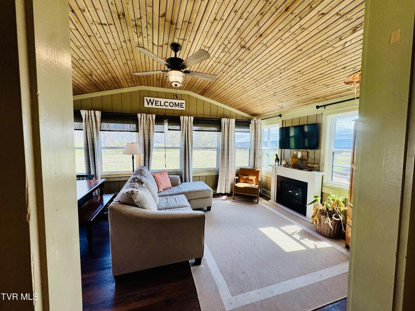 Photo #24: 639 Saylor Hill Road