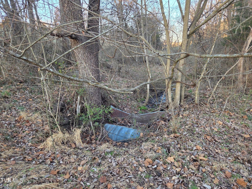 Photo #26: 112 Eisenhower Road