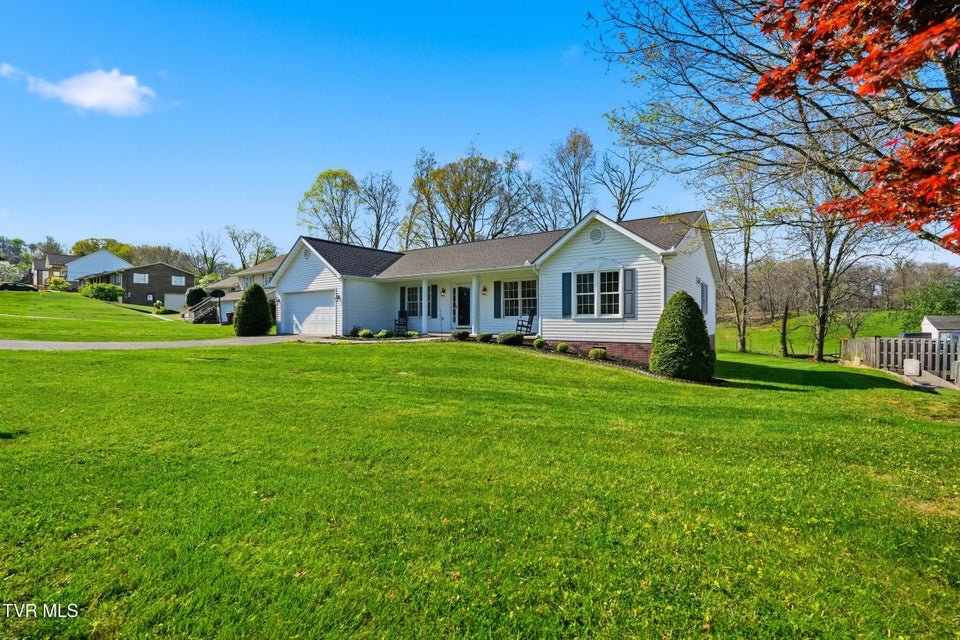 Photo #3: 4105 Sioux Drive