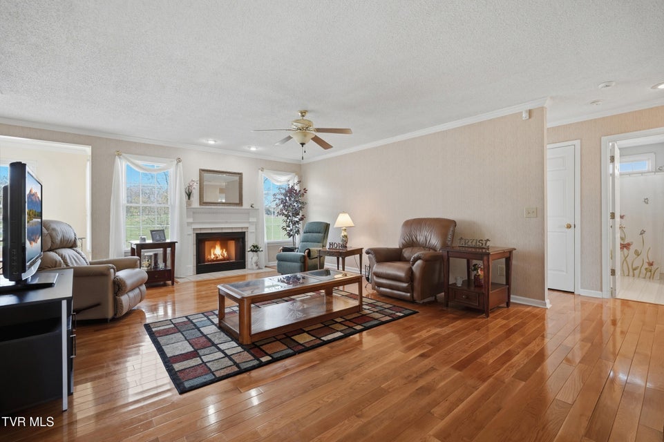 Photo #8: 4105 Sioux Drive