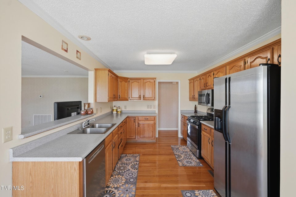 Photo #11: 4105 Sioux Drive