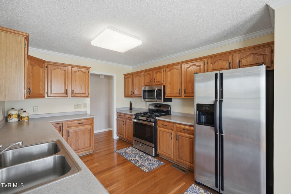 Photo #12: 4105 Sioux Drive