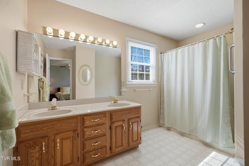 Photo #19: 4105 Sioux Drive