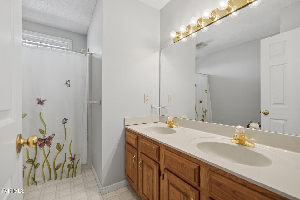 Photo #24: 4105 Sioux Drive