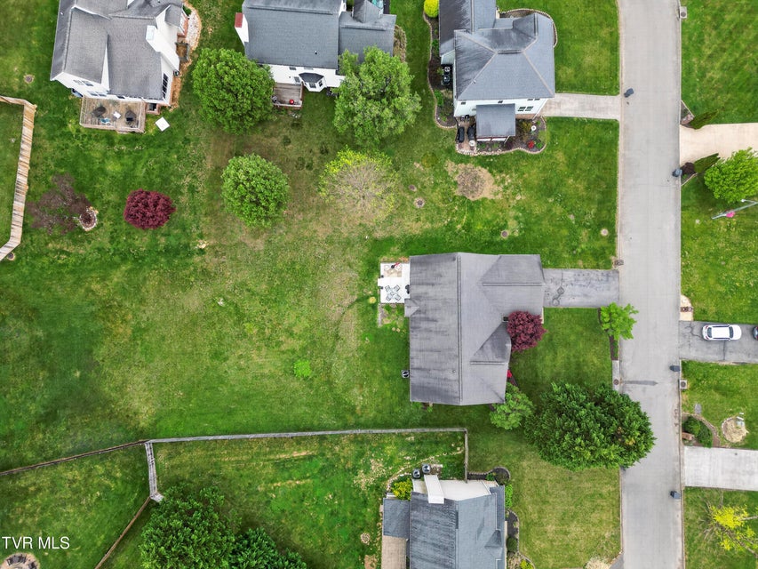 Photo #37: 319 Leslie Court