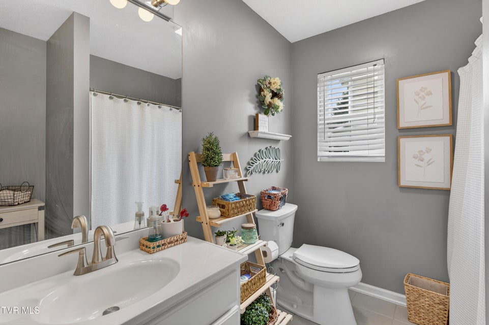 Photo #27: 319 Leslie Court