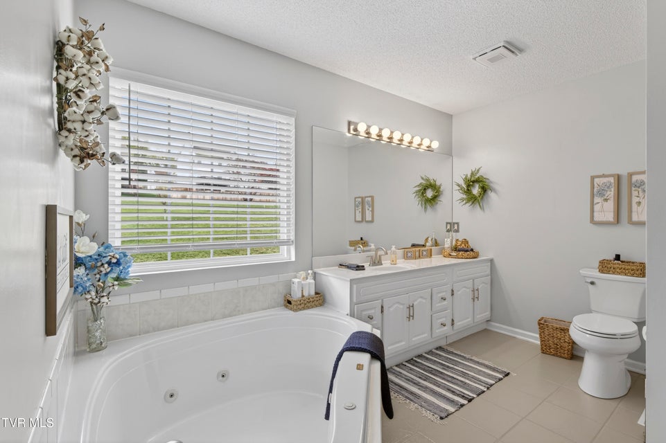 Photo #22: 319 Leslie Court