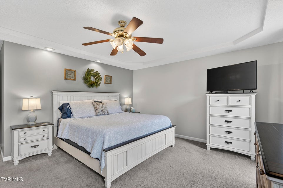 Photo #20: 319 Leslie Court