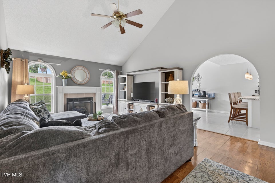 Photo #8: 319 Leslie Court