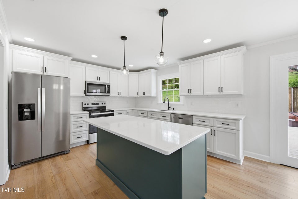 Photo #4: 20059 Mccray Drive