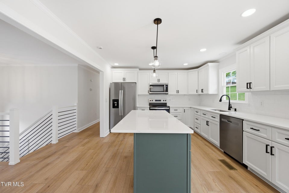 Photo #5: 20059 Mccray Drive