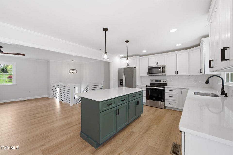 Photo #6: 20059 Mccray Drive