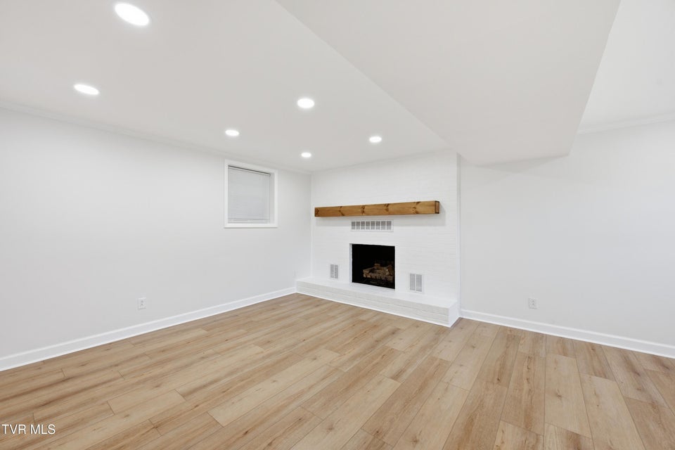 Photo #17: 20059 Mccray Drive