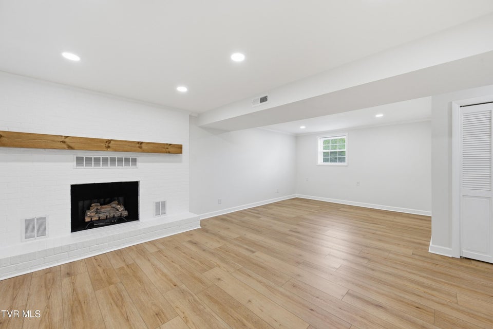 Photo #18: 20059 Mccray Drive