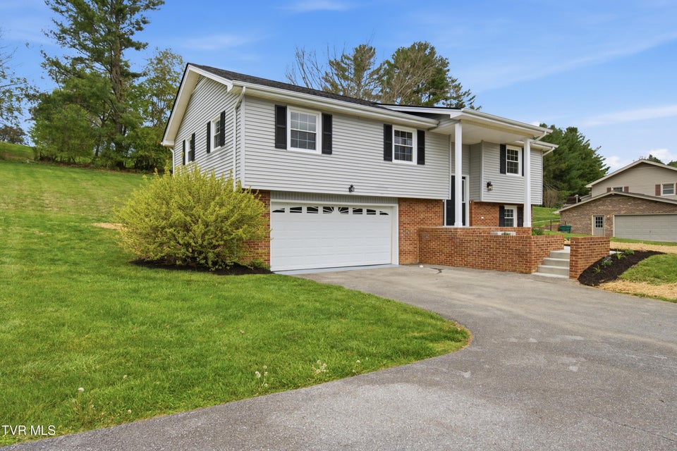 Photo #32: 20059 Mccray Drive