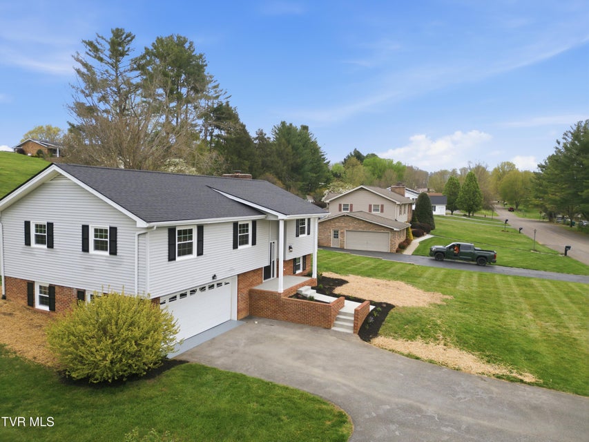 Photo #33: 20059 Mccray Drive