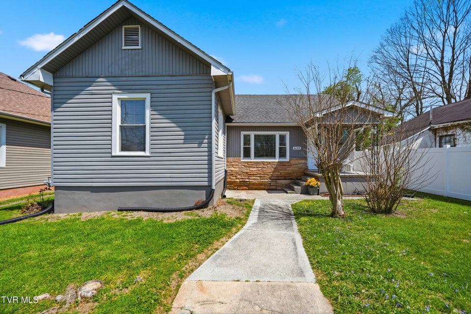 Photo #2: 635 5th Street