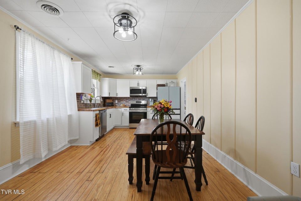 Photo #10: 635 5th Street