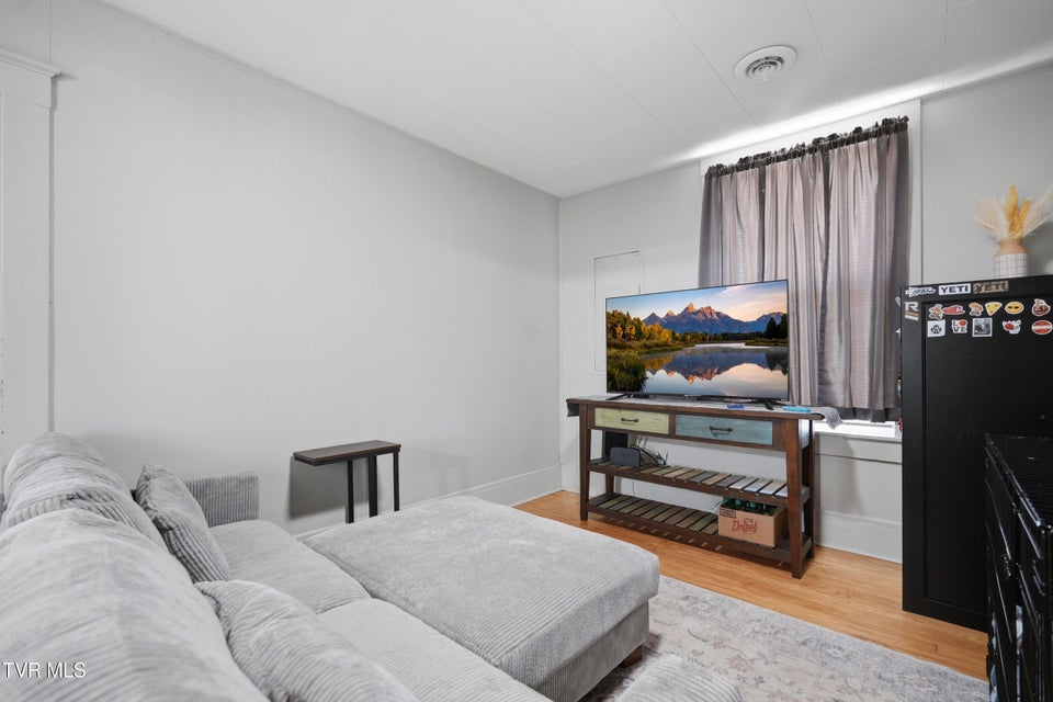 Photo #14: 635 5th Street