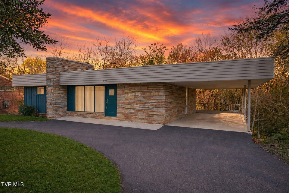 Photo #3: 4148 Skyland Drive