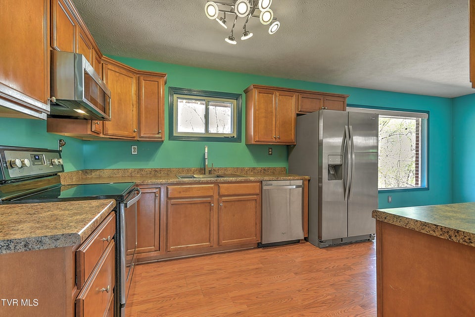 Photo #9: 4148 Skyland Drive