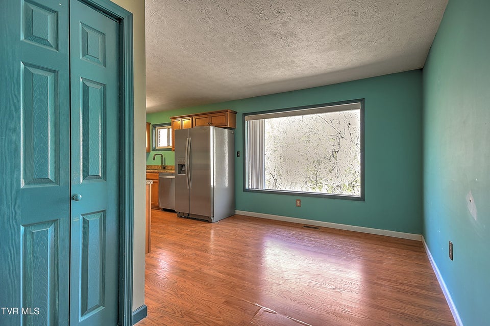 Photo #15: 4148 Skyland Drive