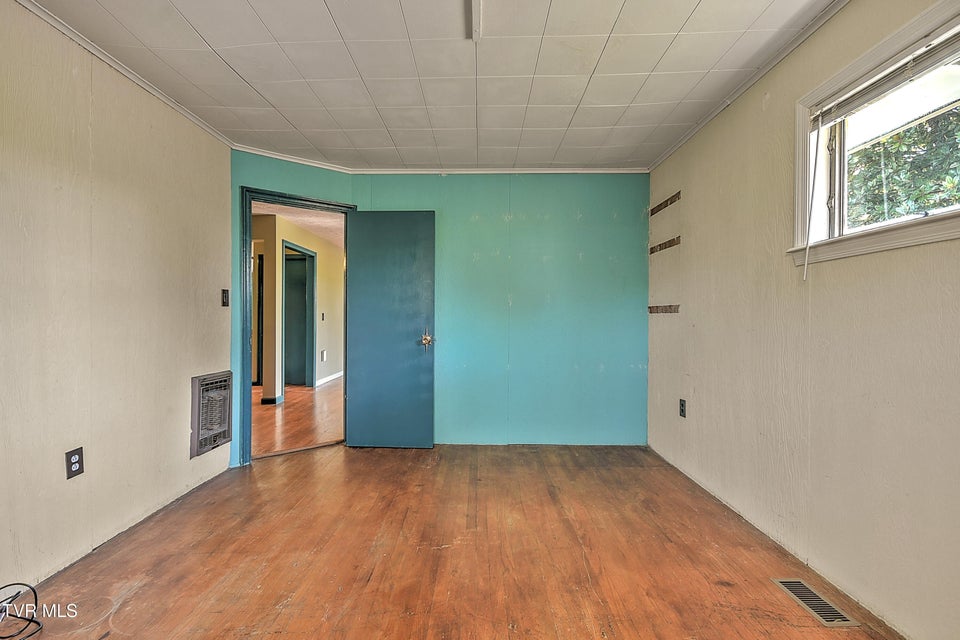 Photo #20: 4148 Skyland Drive