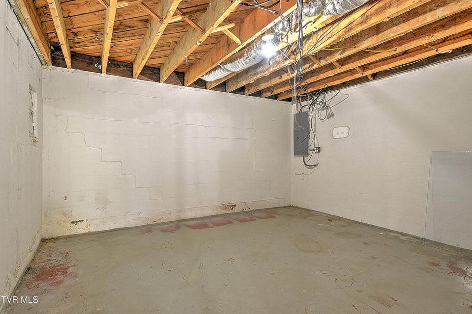 Photo #31: 4148 Skyland Drive