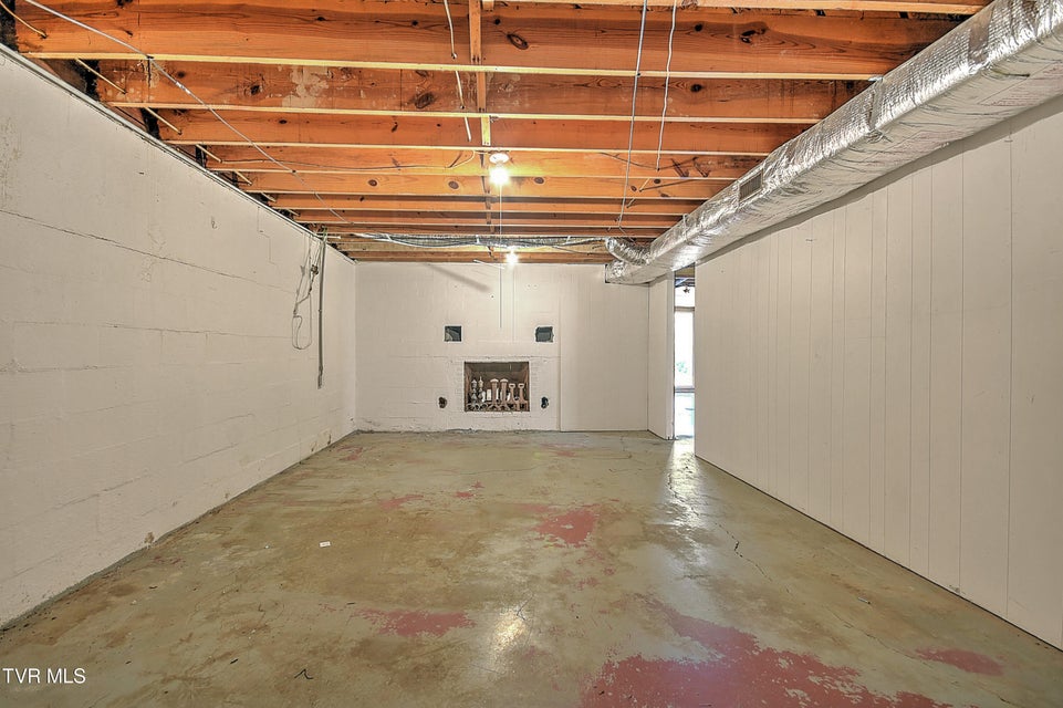 Photo #35: 4148 Skyland Drive