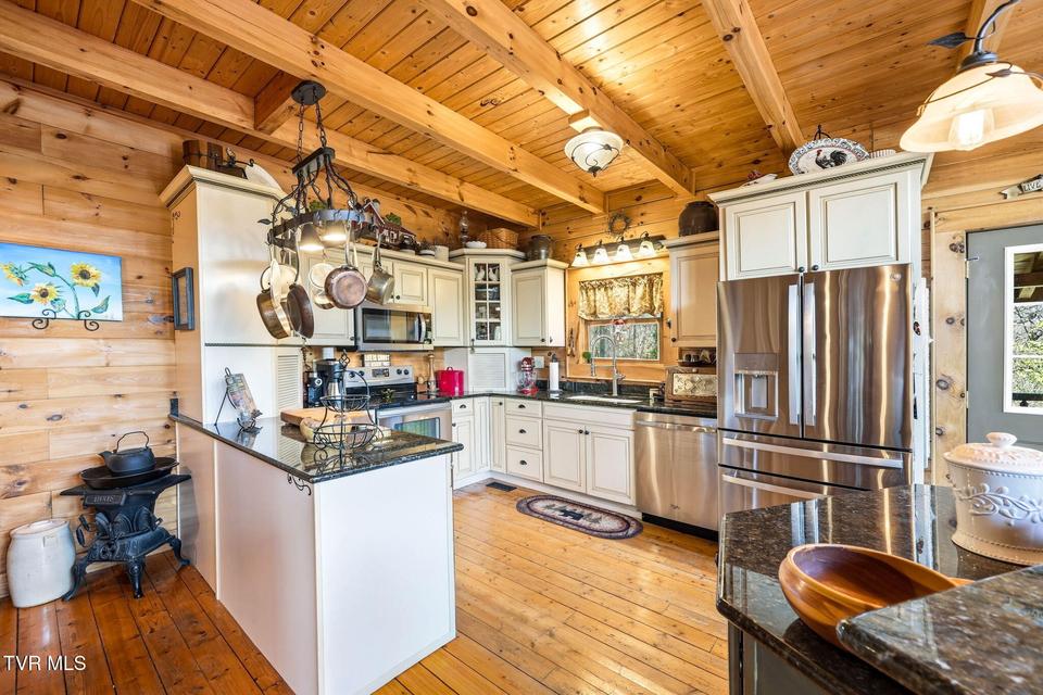 Photo #21: 625 Goods Drive