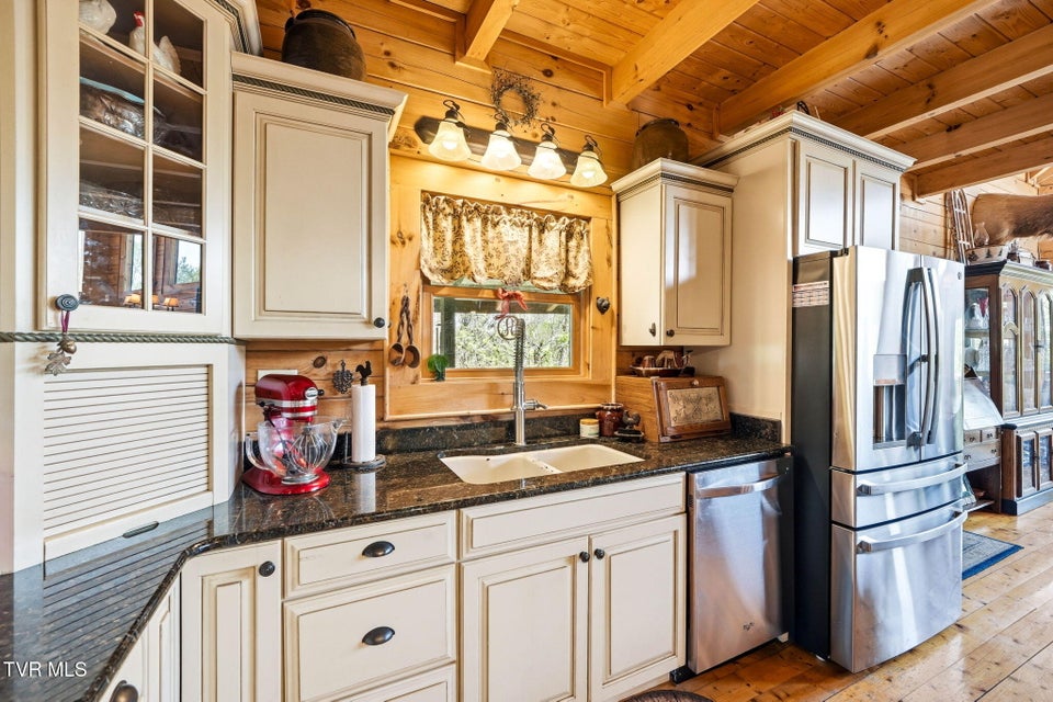 Photo #24: 625 Goods Drive