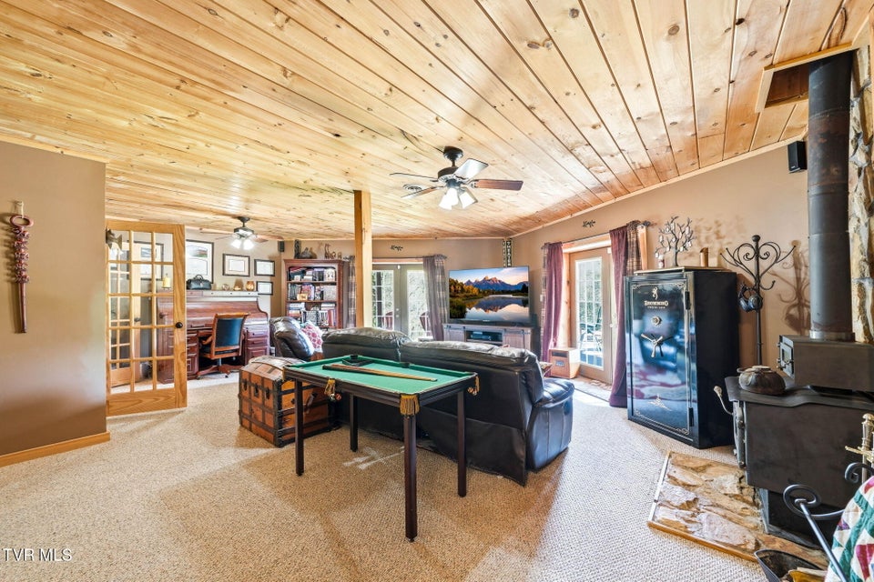 Photo #70: 625 Goods Drive