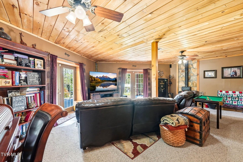 Photo #71: 625 Goods Drive