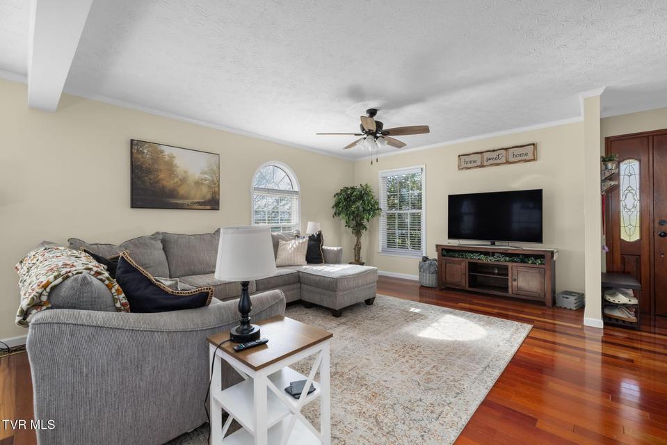 Photo #11: 160 Deerchase Lane