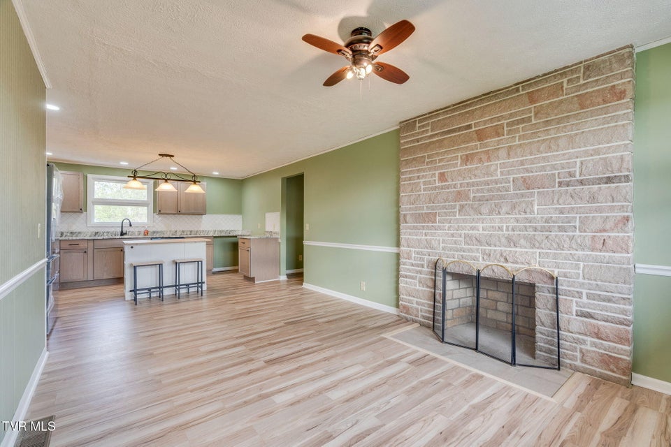 Photo #12: 812 Mimosa Drive