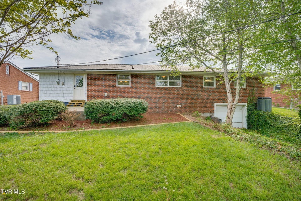 Photo #40: 812 Mimosa Drive