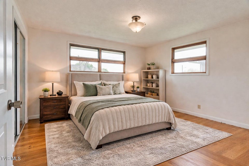 Photo #21: 812 Mimosa Drive