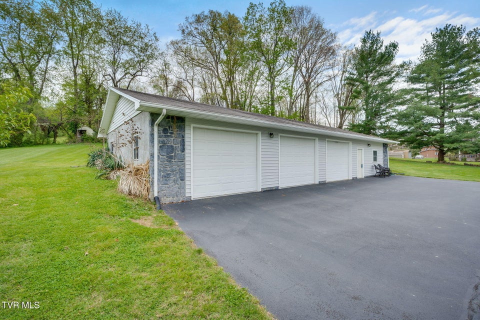 Photo #28: 364 Max Jett Road